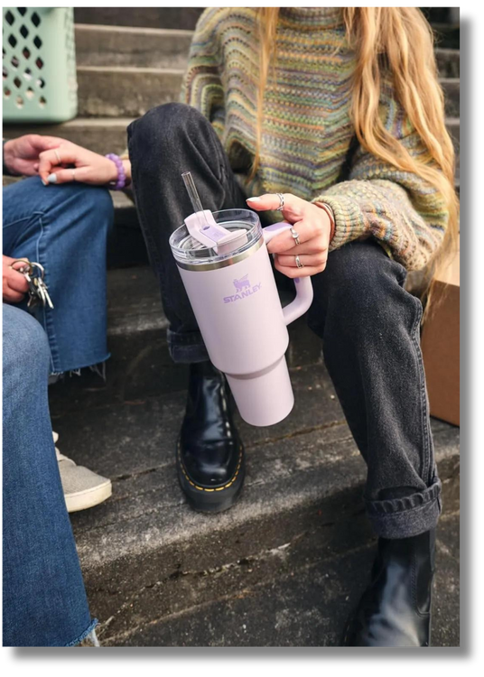 Stanley quencher vaccume insulated tumbler buyer with friend